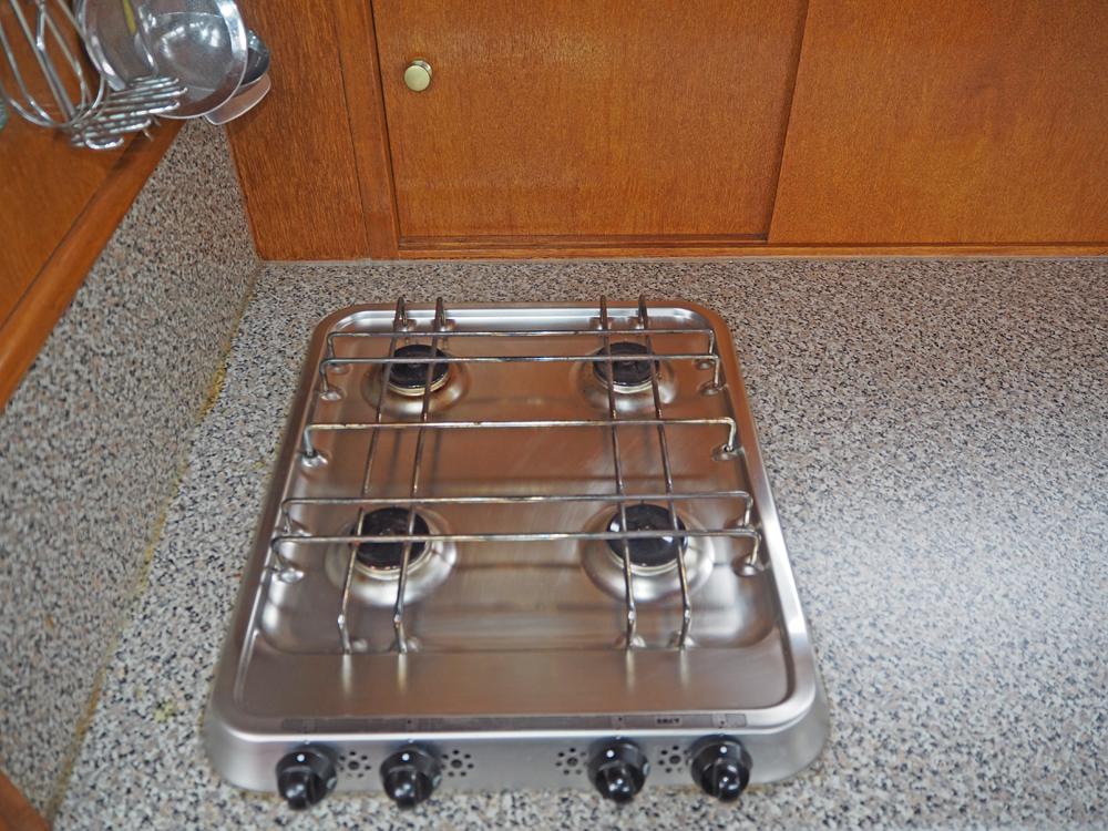 Cabin en avant, H&eacute;bergements